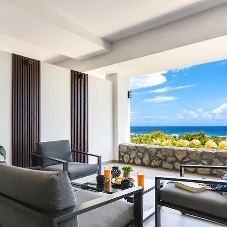 Aelios Petra Sea View 3 Apartment *